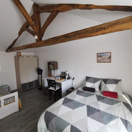 Privative Dans Ferme Renovee A 7mn De Perigueux Bed & Breakfast *