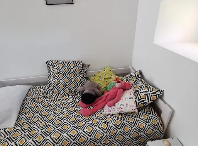 Bed and Breakfast Privative Dans Ferme Renovee A 7mn De Perigueux 3*